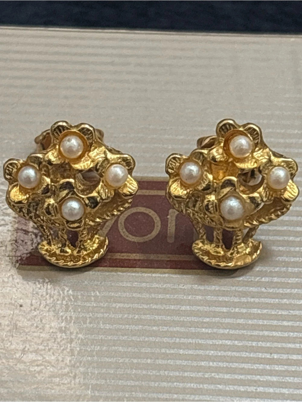 Avon Basket of Love Earrings Floral Pearl Gold & White